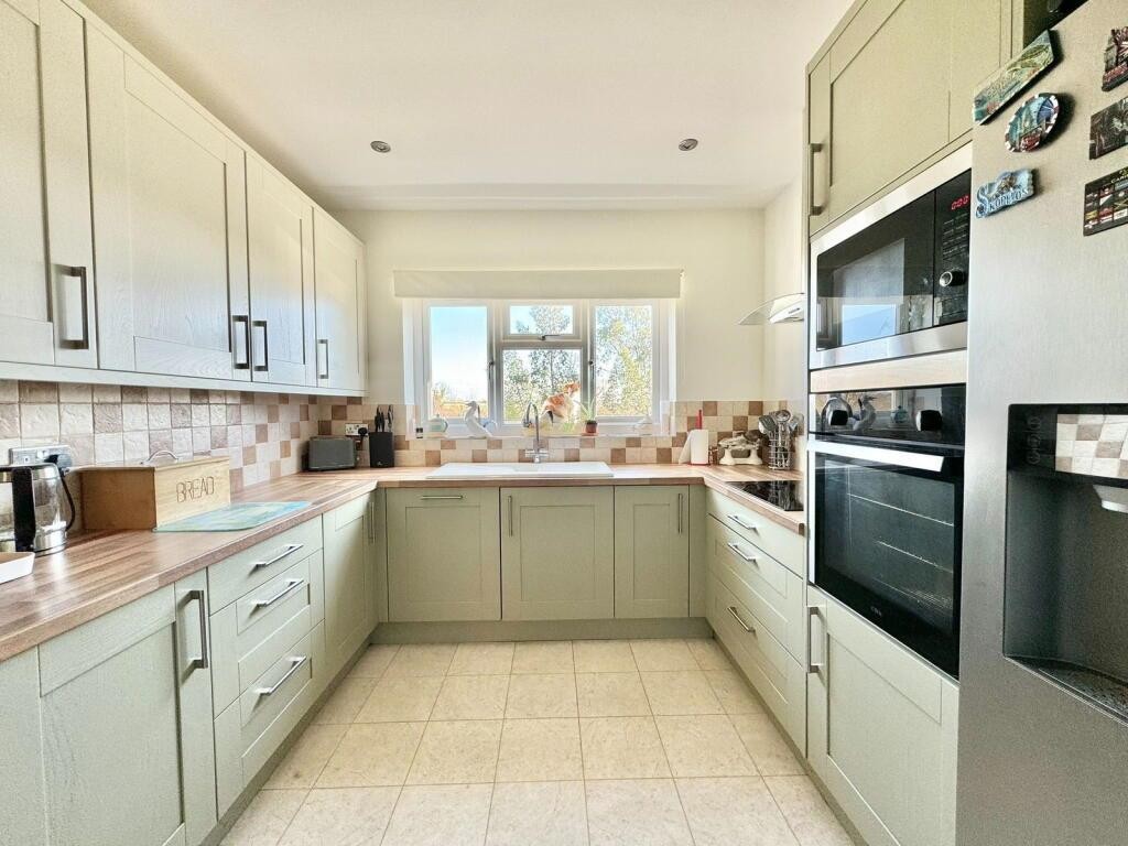 Images for Woodford Road, Little Addington EAID:oscarjamesapi BID:8