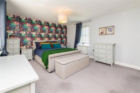 Images for Oulton Close, Burton Latimer