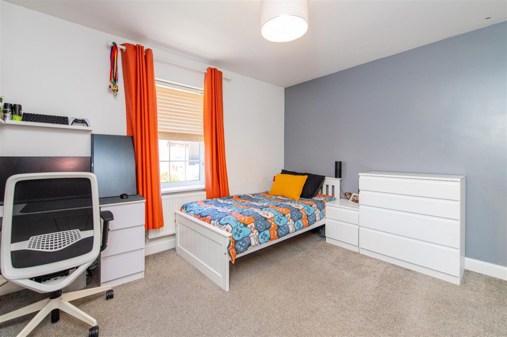 Images for Oulton Close, Burton Latimer EAID:oscarjamesapi BID:3