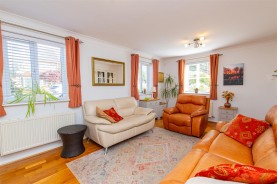 Images for The Wroe, Higham Ferrers
