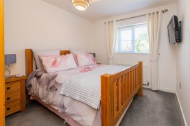 Images for Meadow View, Corby