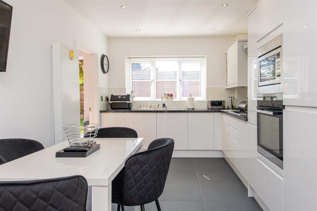 Images for Meadow View, Corby EAID:oscarjamesapi BID:4