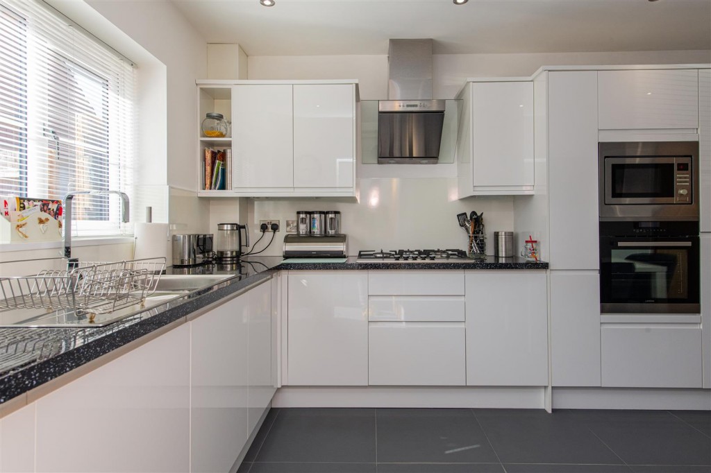 Images for Meadow View, Corby EAID:oscarjamesapi BID:4