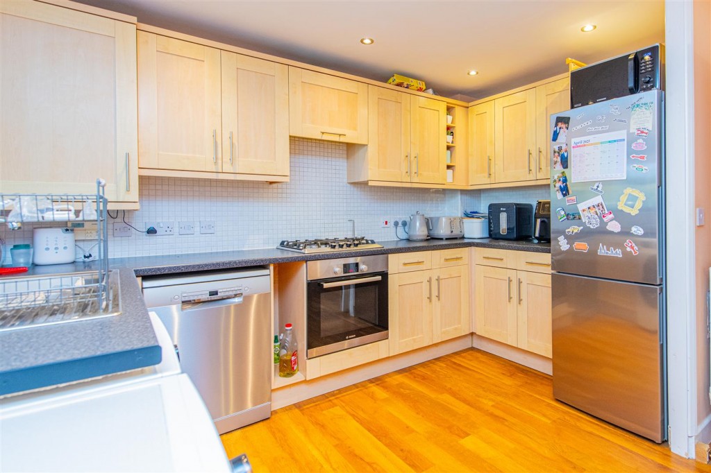 Images for Violet Close, Corby EAID:oscarjamesapi BID:4