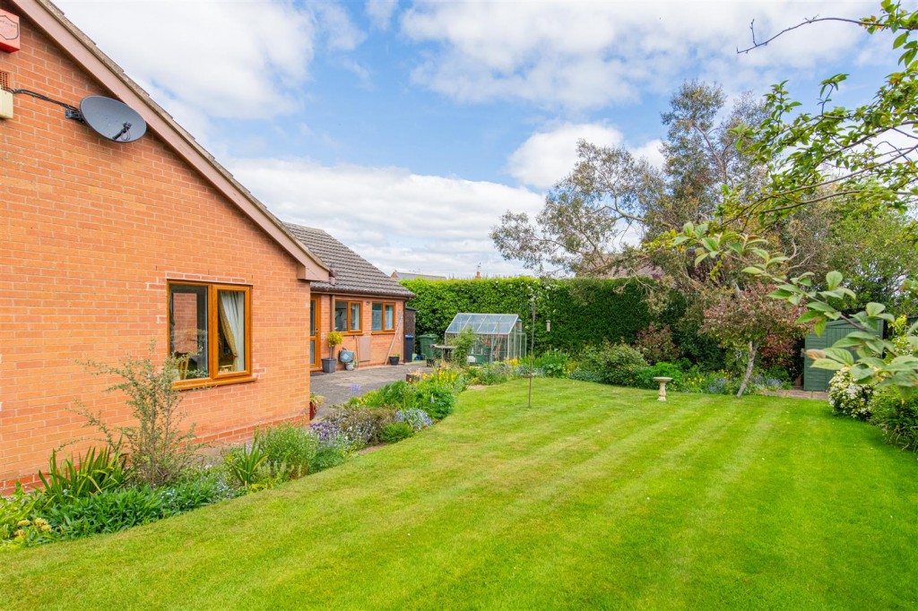 Images for Berridges Lane, Husbands Bosworth, Lutterworth EAID:oscarjamesapi BID:5