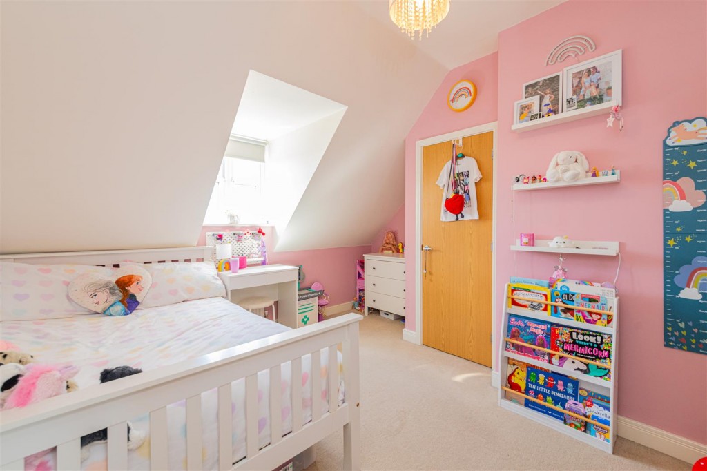Images for Gardenfield, Higham Ferrers EAID:oscarjamesapi BID:8