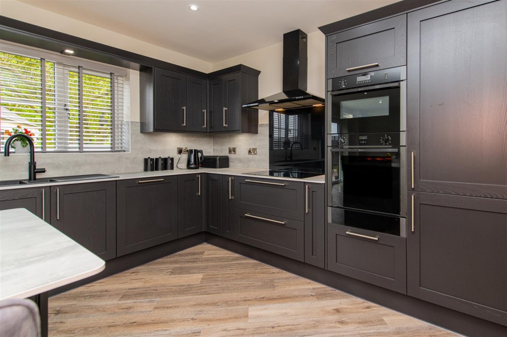 Images for Asher Close, Helpringham, Lincs EAID:oscarjamesapi BID:2