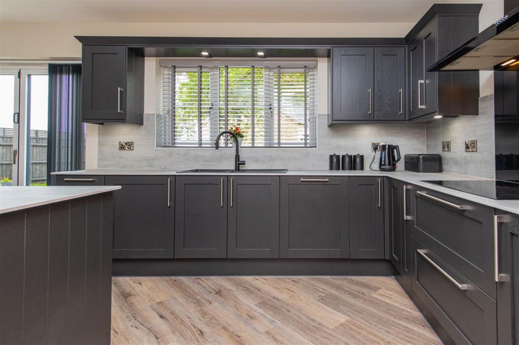 Images for Asher Close, Helpringham, Lincs EAID:oscarjamesapi BID:2