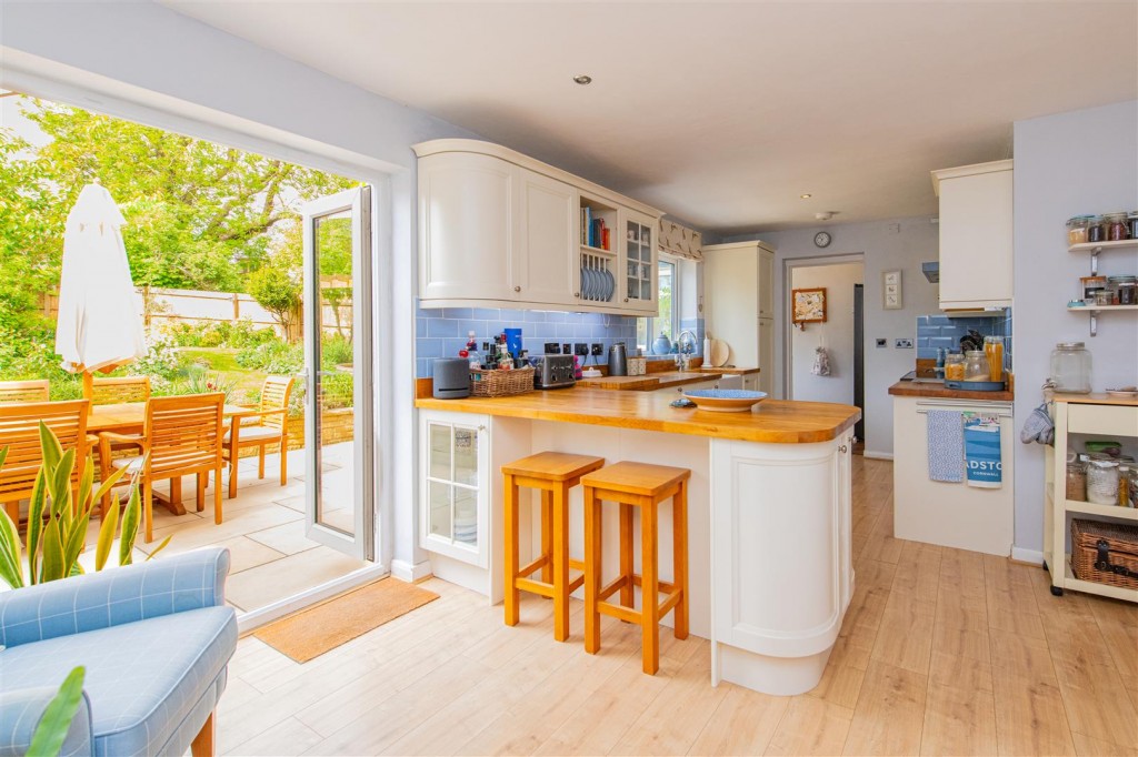 Images for Salford Close, Welford, Northampton EAID:oscarjamesapi BID:5