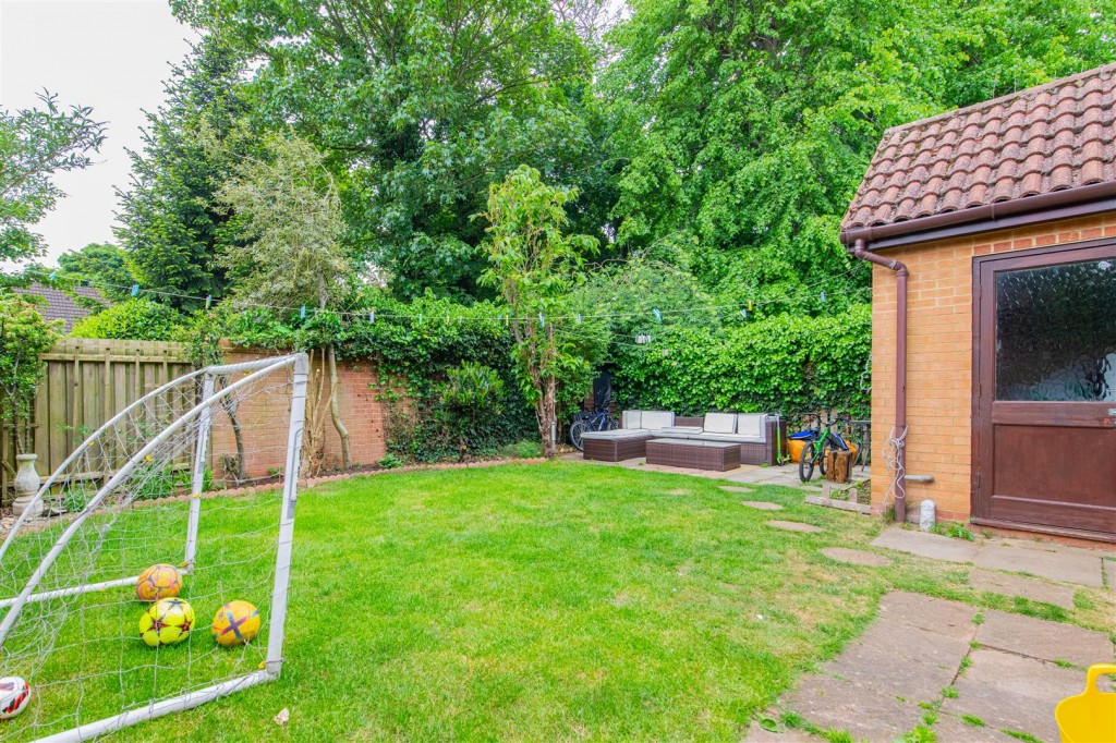 Images for Spinney Road, Burton Latimer EAID:oscarjamesapi BID:3