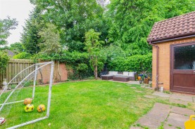 Images for Spinney Road, Burton Latimer