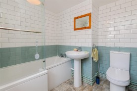 Images for Underwood Road, Rothwell, Kettering