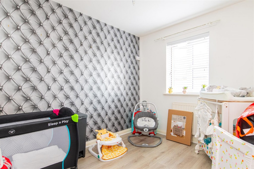 Images for Yaffle Crescent, Desborough, Kettering EAID:oscarjamesapi BID:5