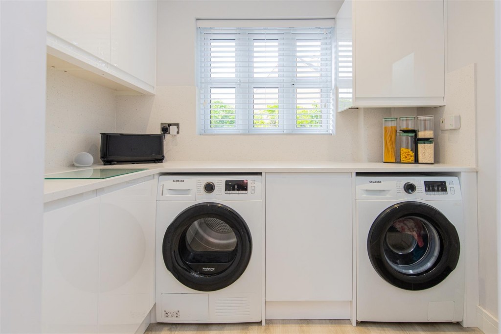 Images for Yaffle Crescent, Desborough, Kettering EAID:oscarjamesapi BID:5