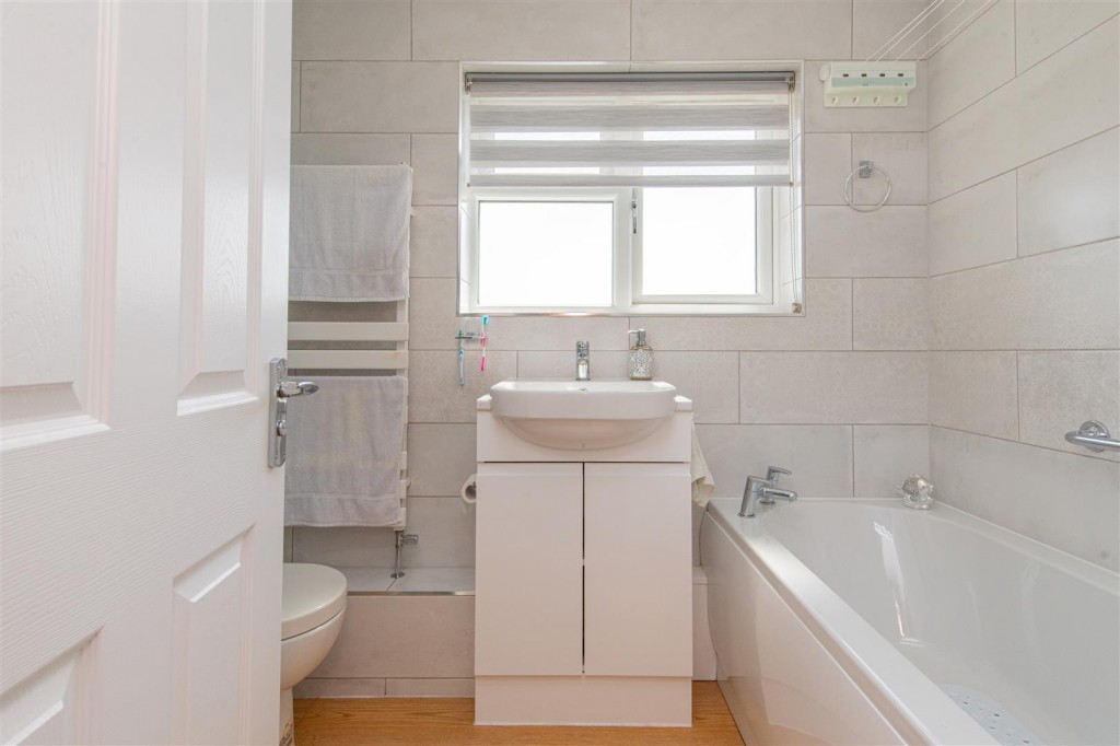 Images for Connolly Close, Rothwell, Kettering EAID:oscarjamesapi BID:2