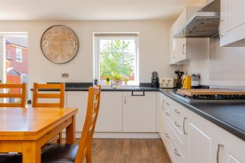 Images for Arnold Drive, Priors Hall Park