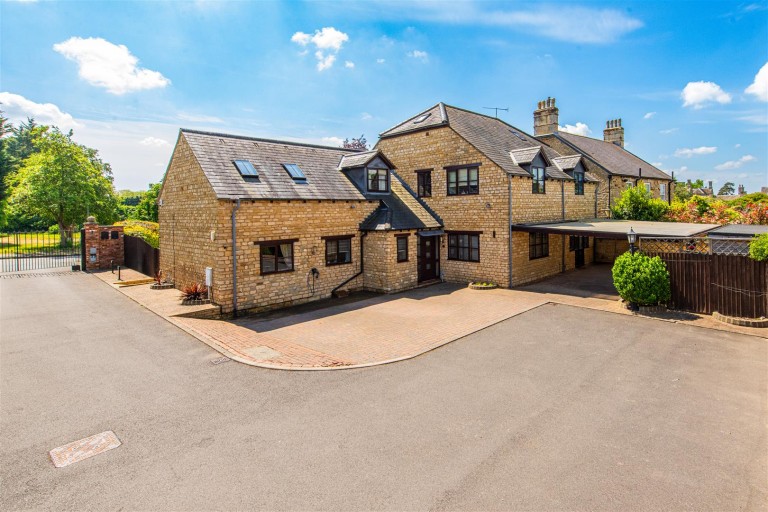 Westminster Drive, Barton Seagrave, Kettering - EAID:oscarjamesapi, BID:2