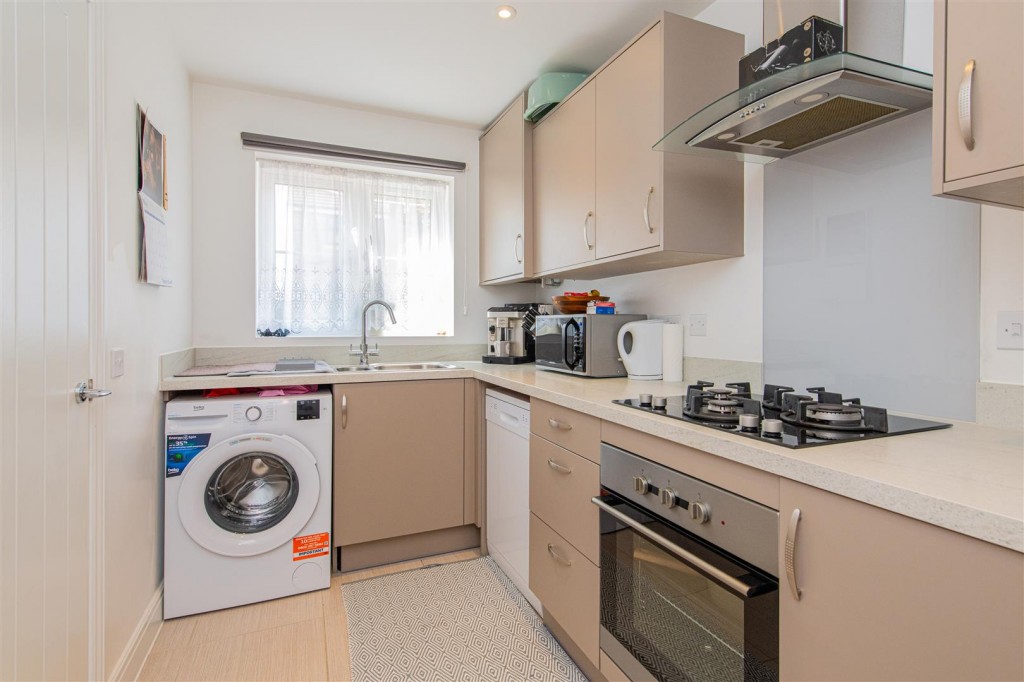 Images for Blakesley Street, Priors Hall, Corby EAID:oscarjamesapi BID:4