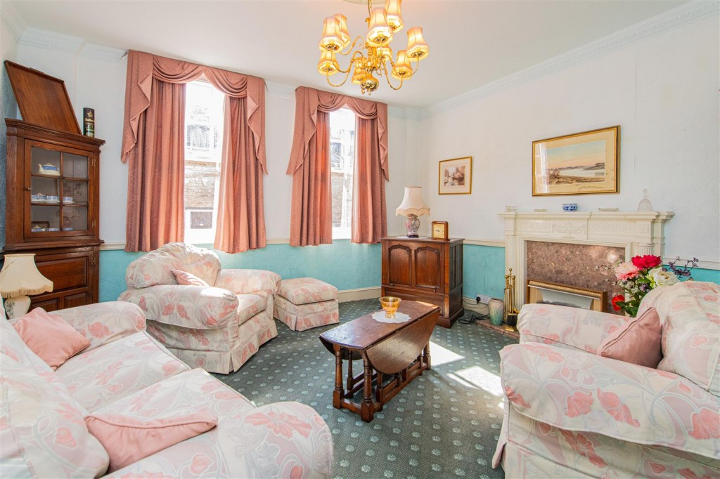 Images for High Street, Irchester EAID:oscarjamesapi BID:8