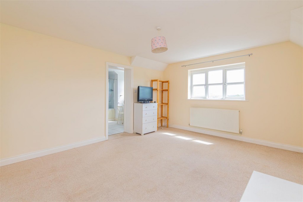 Images for Kettering Road, Broughton EAID:oscarjamesapi BID:2