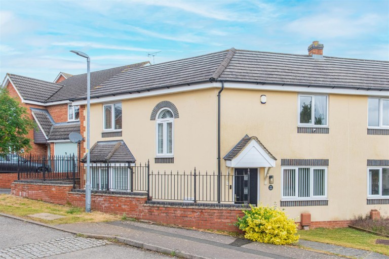 Violet Close, Corby - EAID:oscarjamesapi, BID:4