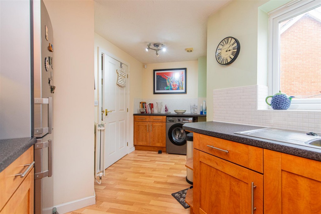 Images for Violet Close, Oakley Vale, Corby EAID:oscarjamesapi BID:4