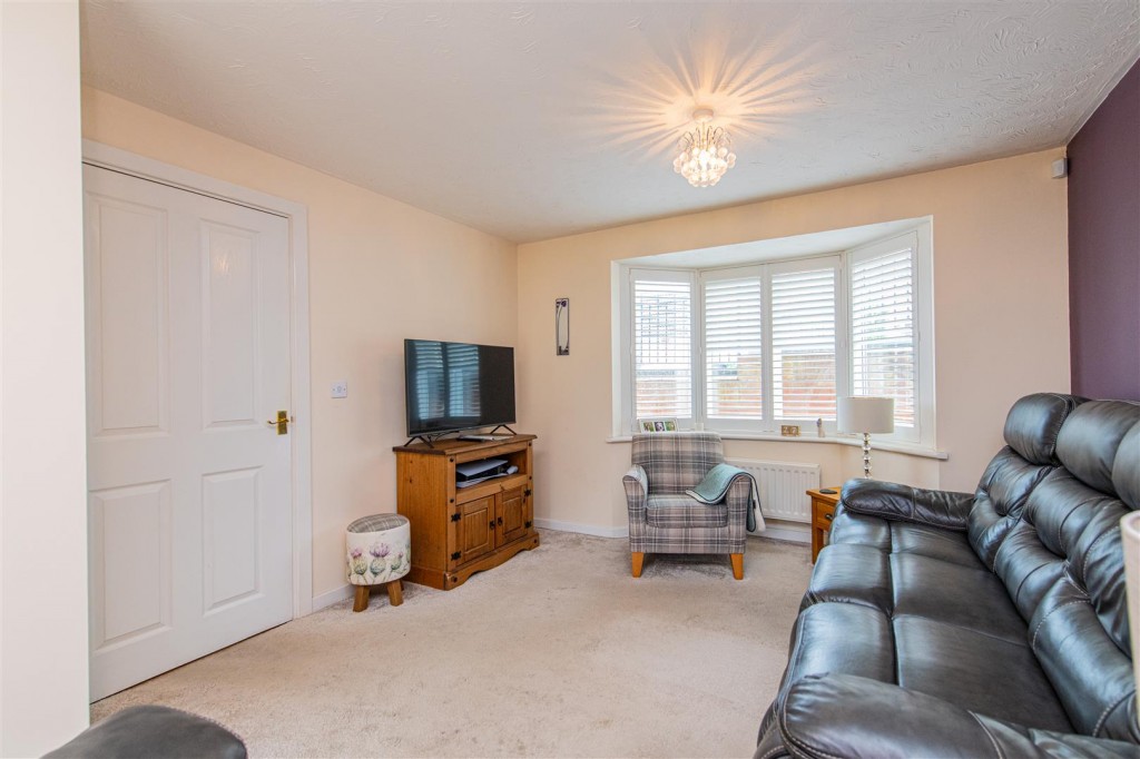 Images for Violet Close, Corby EAID:oscarjamesapi BID:4