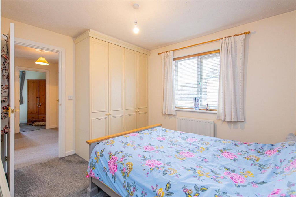 Images for Violet Close, Corby EAID:oscarjamesapi BID:4