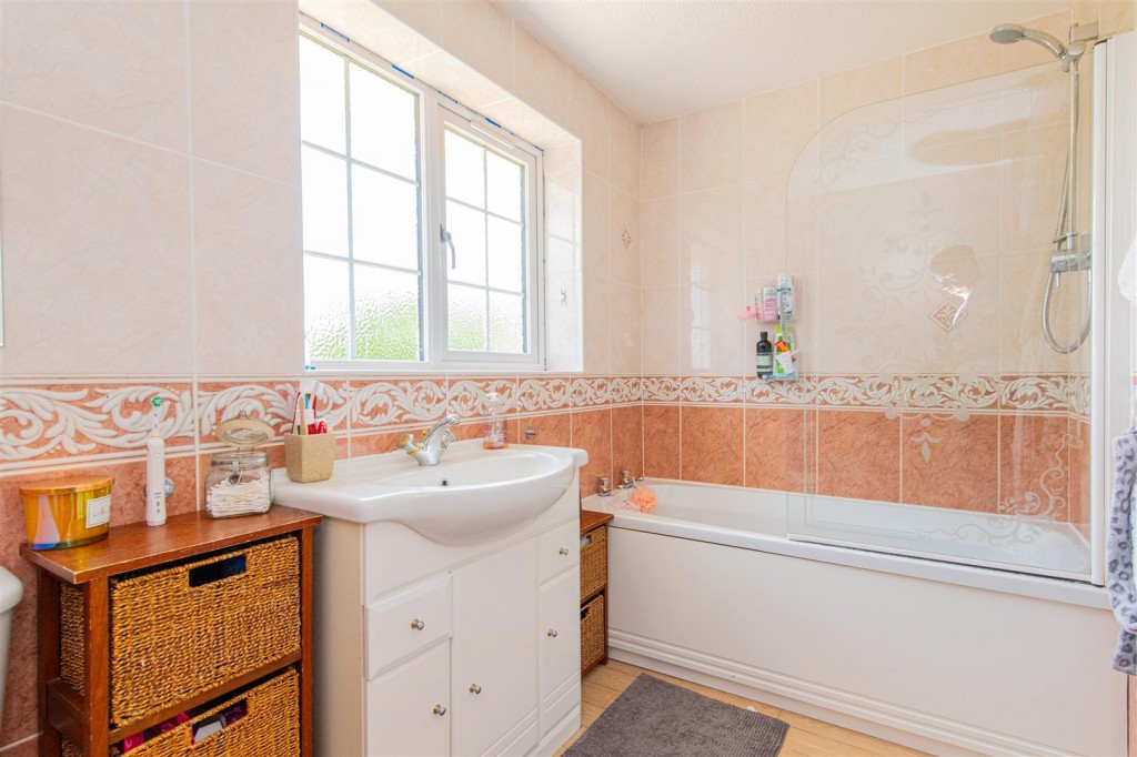 Images for Kettering Road, Broughton, Kettering EAID:oscarjamesapi BID:2