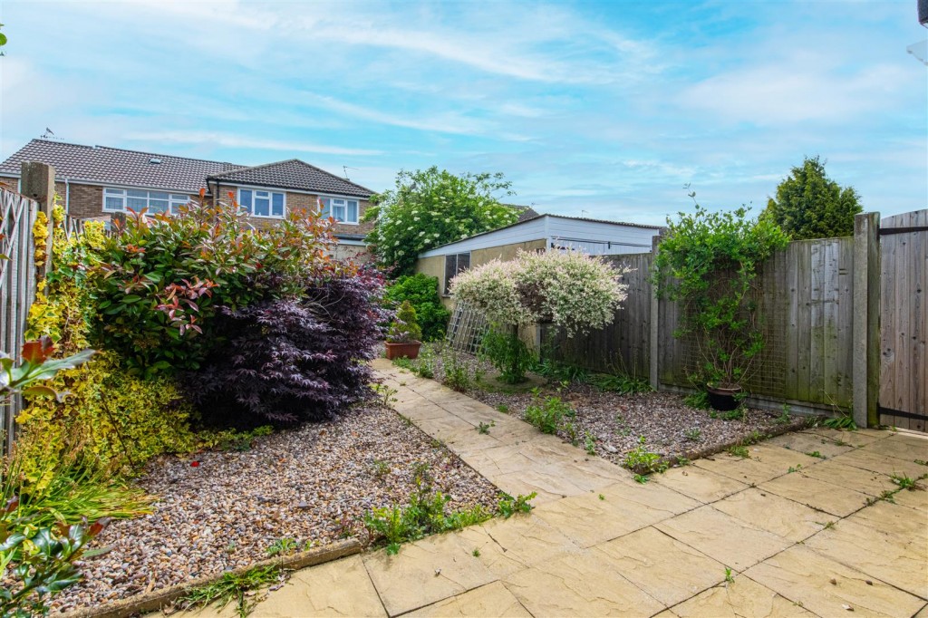 Images for Isebrook Court, Burton Latimer EAID:oscarjamesapi BID:3