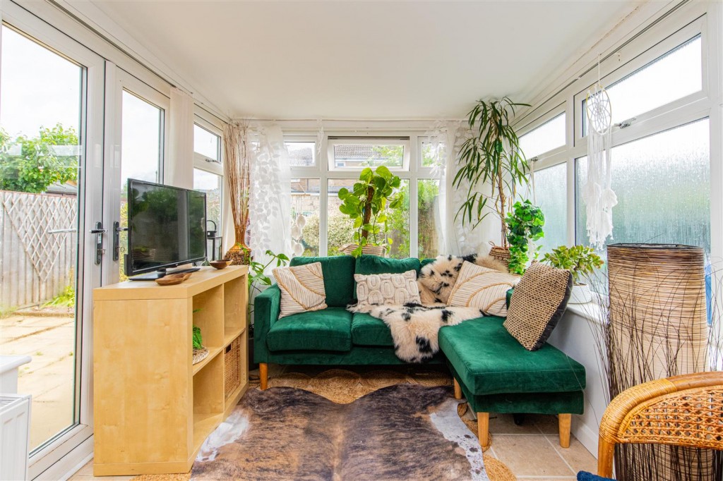 Images for Isebrook Court, Burton Latimer EAID:oscarjamesapi BID:3