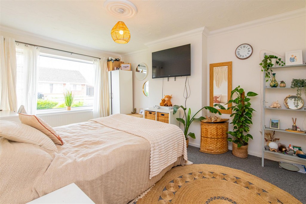 Images for Isebrook Court, Burton Latimer EAID:oscarjamesapi BID:3
