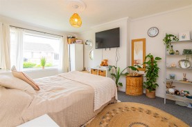 Images for Isebrook Court, Burton Latimer