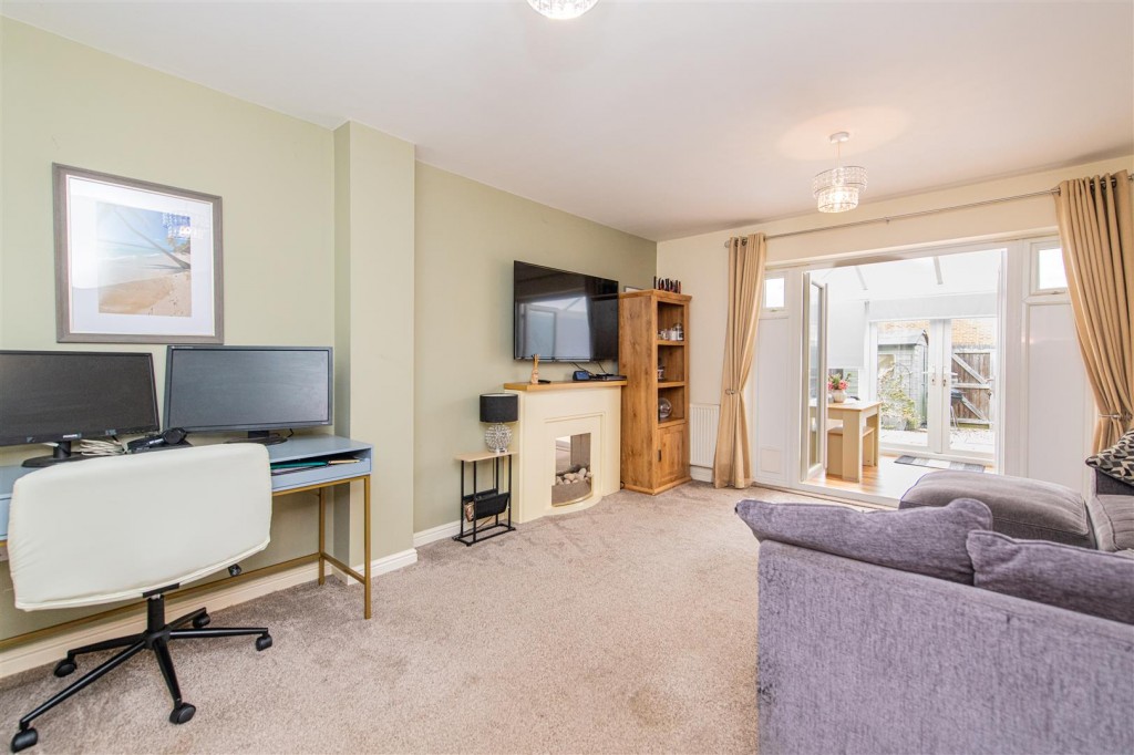 Images for Coles Close, Burton Latimer EAID:oscarjamesapi BID:3