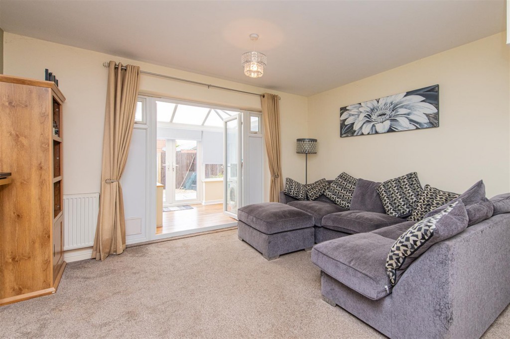 Images for Coles Close, Burton Latimer EAID:oscarjamesapi BID:3