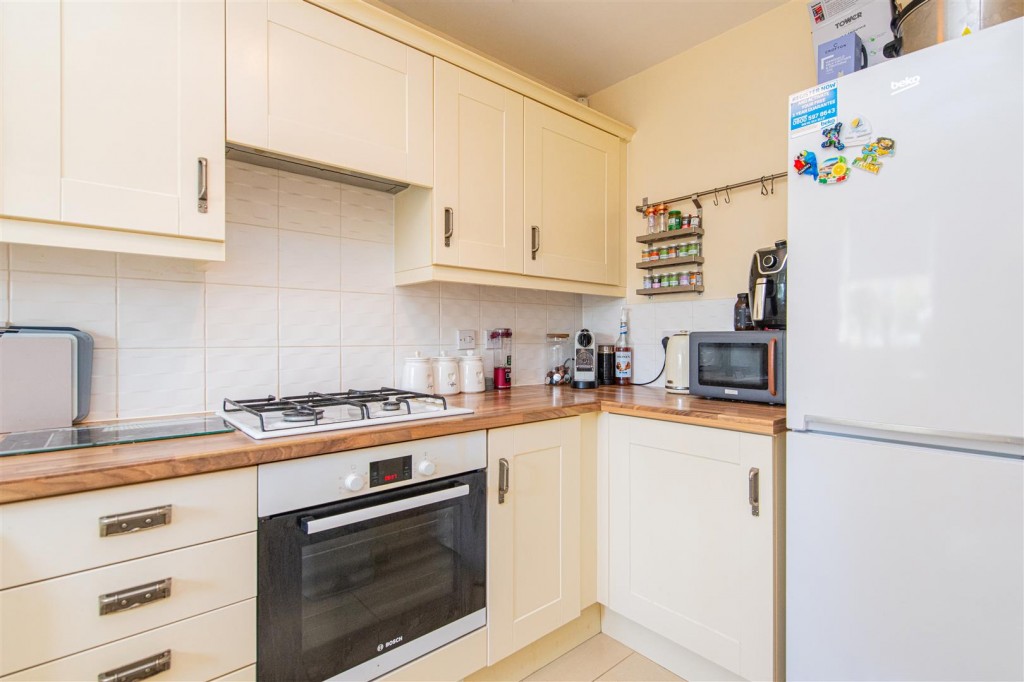 Images for Coles Close, Burton Latimer EAID:oscarjamesapi BID:3