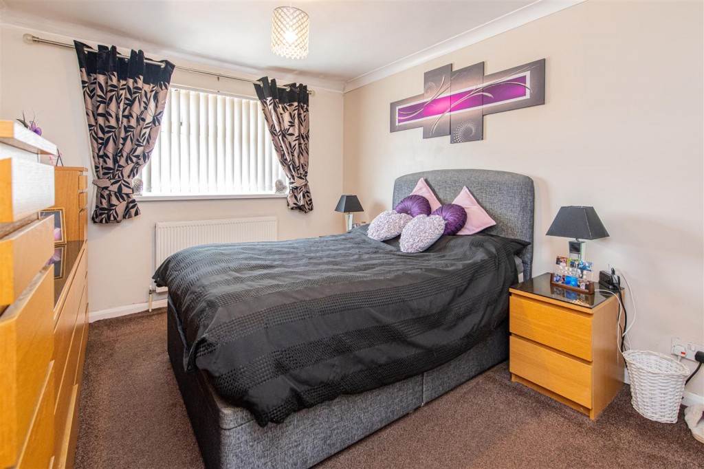 Images for Drake Close, Corby EAID:oscarjamesapi BID:4