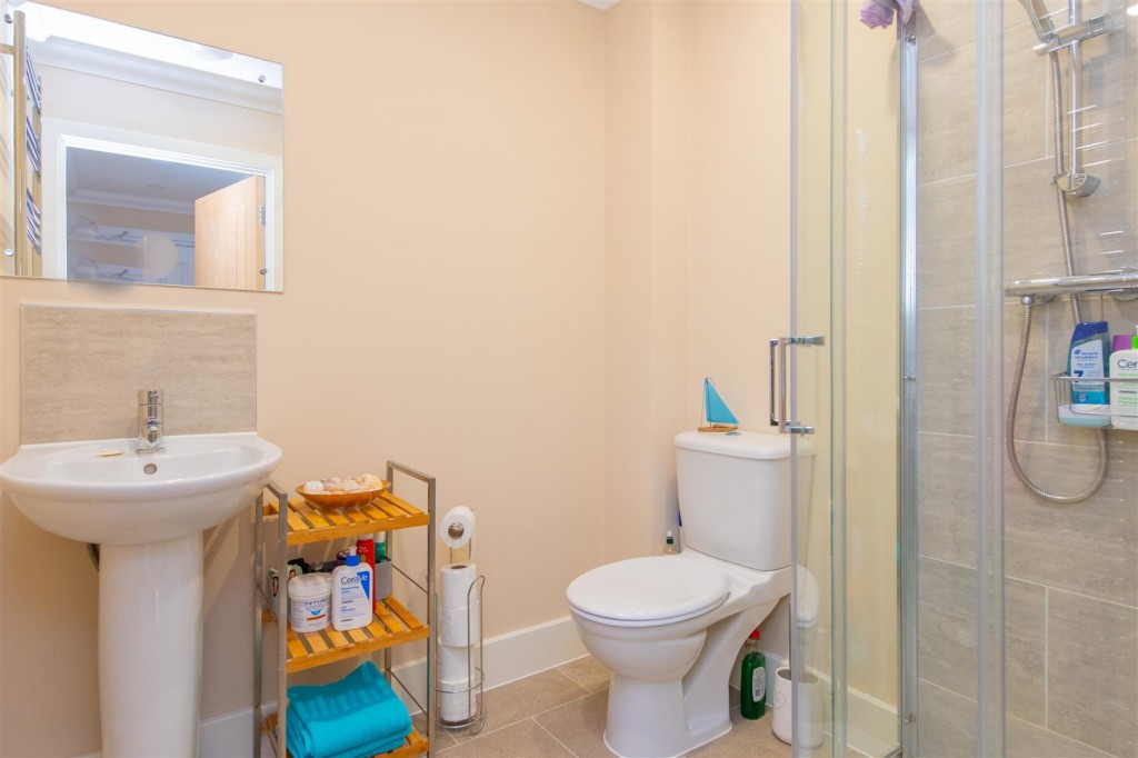 Images for Chichele Street, Higham Ferrers, Rushden EAID:oscarjamesapi BID:8