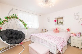Images for Shackleton Close, Corby
