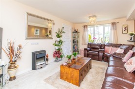 Images for Shackleton Close, Corby