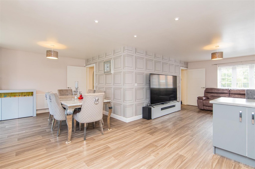 Images for Johnson Close, Burton Latimer EAID:oscarjamesapi BID:3