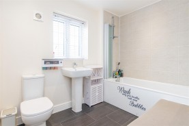 Images for Johnson Close, Burton Latimer