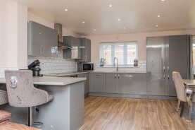 Images for Johnson Close, Burton Latimer