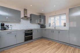 Images for Johnson Close, Burton Latimer