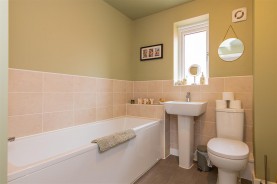 Images for Knollys Meadow, Glenvale, Wellingborough