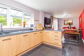 Images for Slipton Road, Burton Latimer