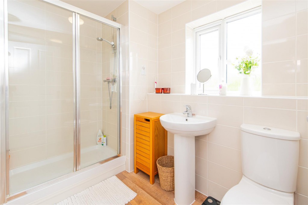 Images for Slipton Road, Burton Latimer EAID:oscarjamesapi BID:3