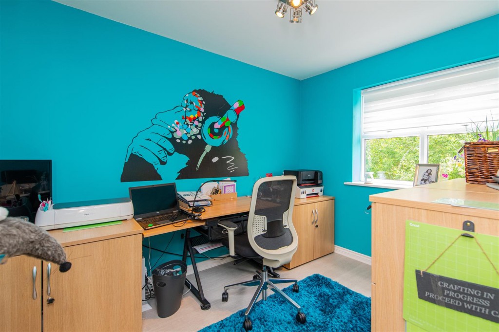 Images for Slipton Road, Burton Latimer EAID:oscarjamesapi BID:3