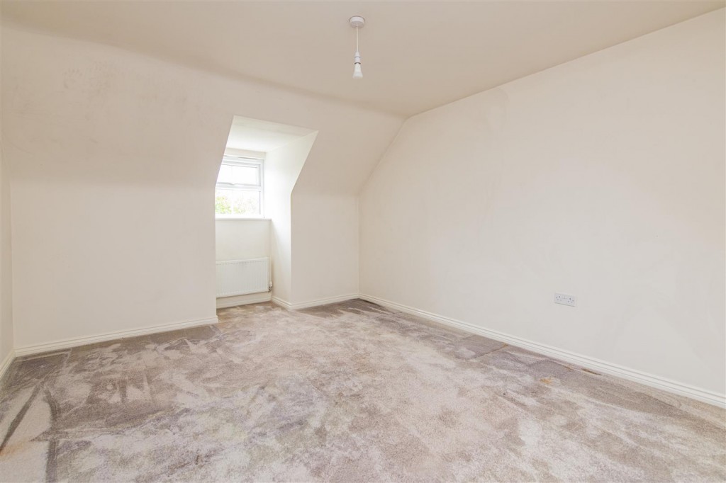 Images for Slipton Road, Burton Latimer EAID:oscarjamesapi BID:3