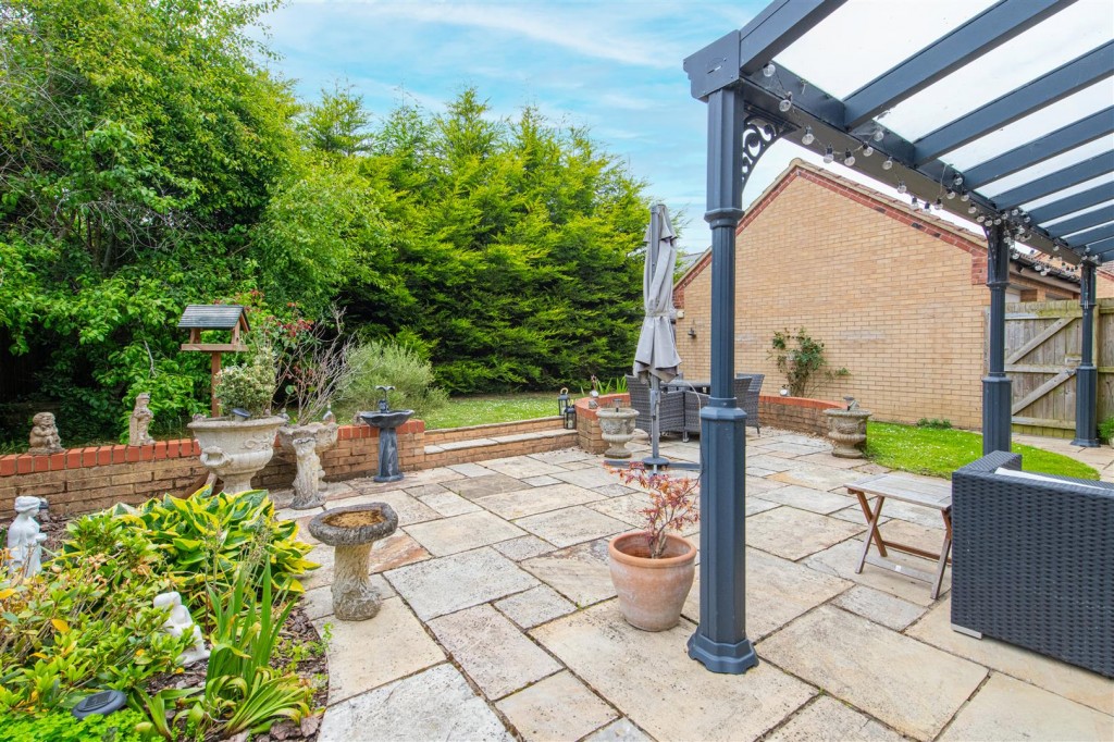 Images for Slipton Road, Burton Latimer EAID:oscarjamesapi BID:3